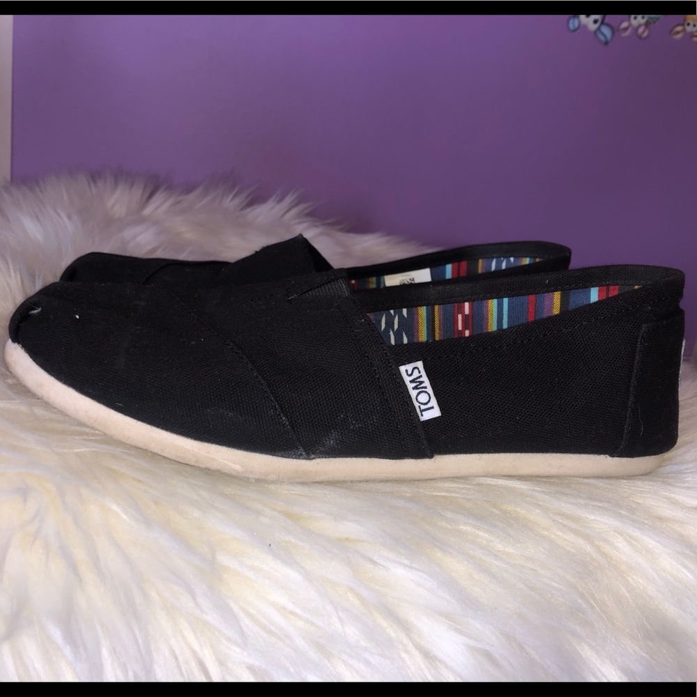 TOMS Black Women’s Canvas Classics Slip-on Shoes